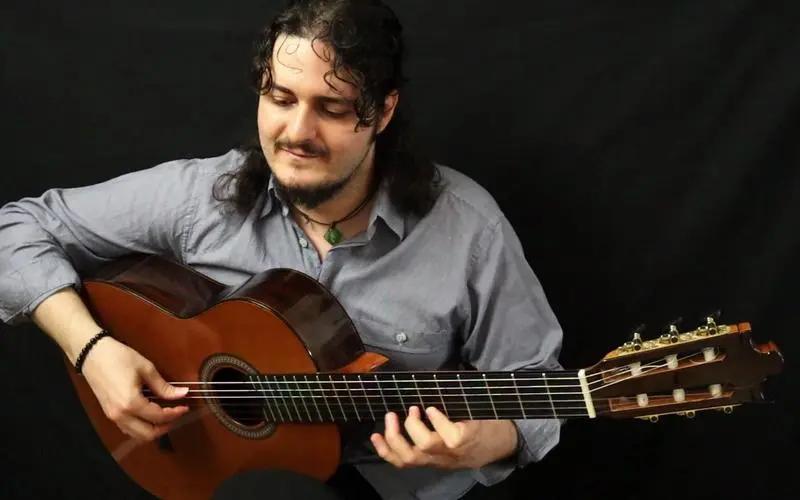 西班牙吉他弗拉门戈教学,西班牙吉他与古典吉他的区别