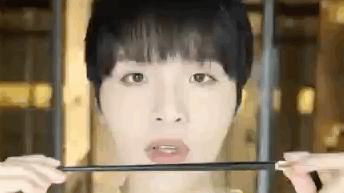 6位一大笑颜值就会崩塌的女明星,看起来笑的很魔性的女明星