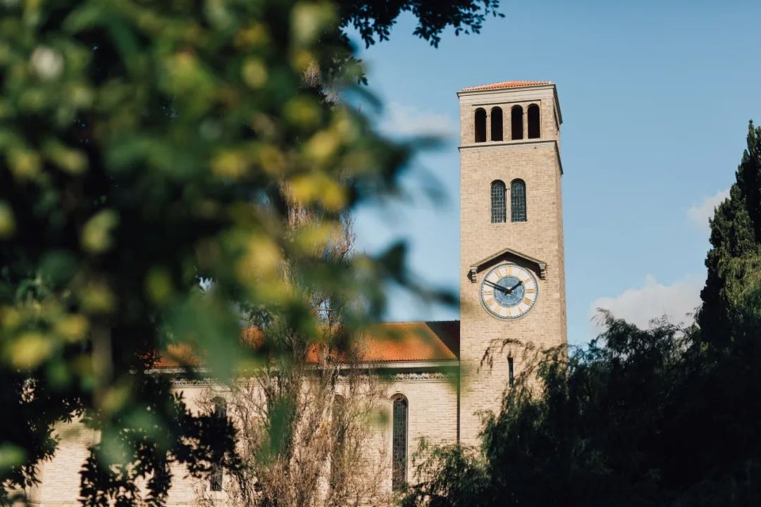 西澳大学直升班,西澳大学语言直升班