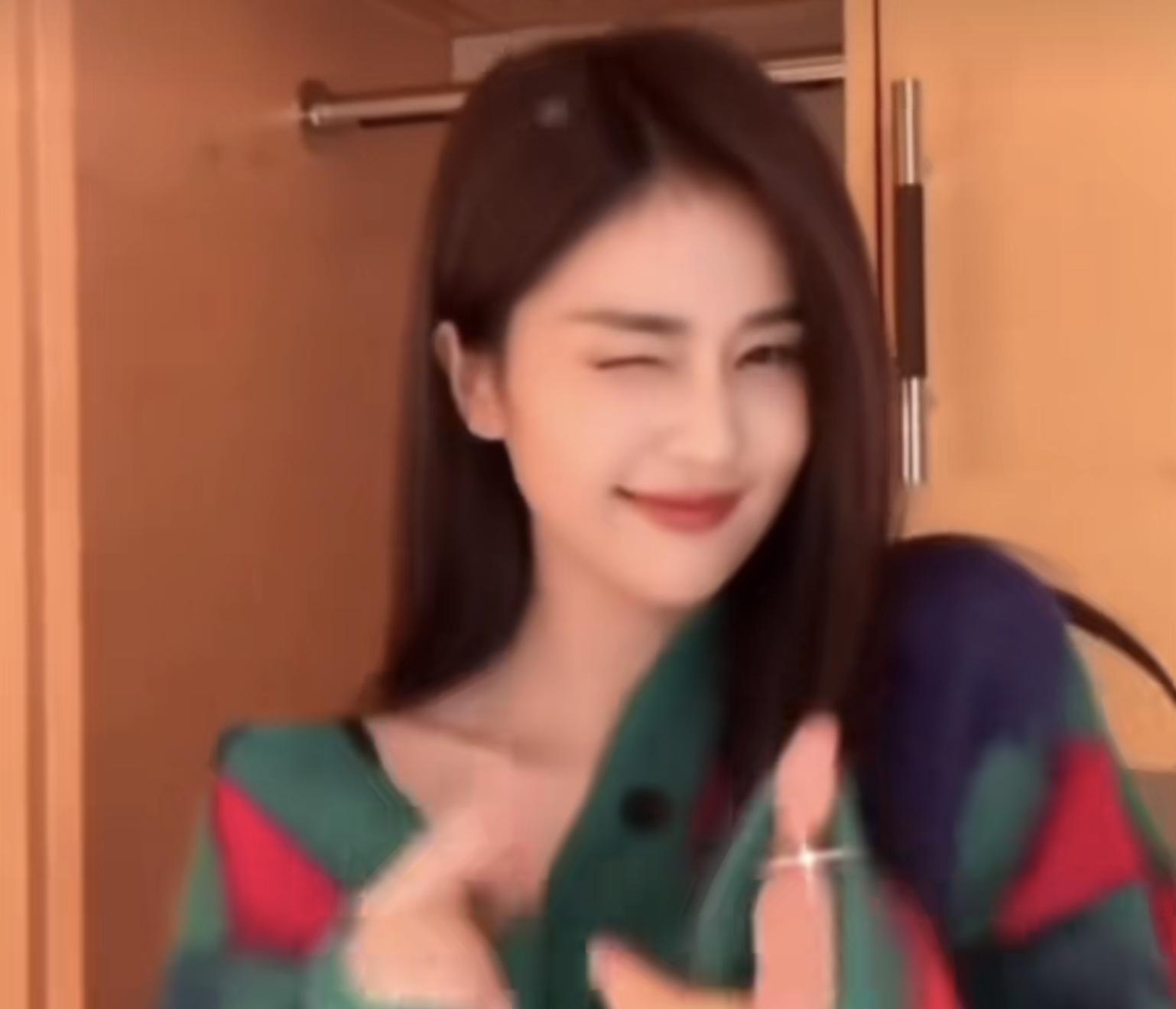 明明是女人，但却自称是“男人”，承认自己的性别有那么难吗？