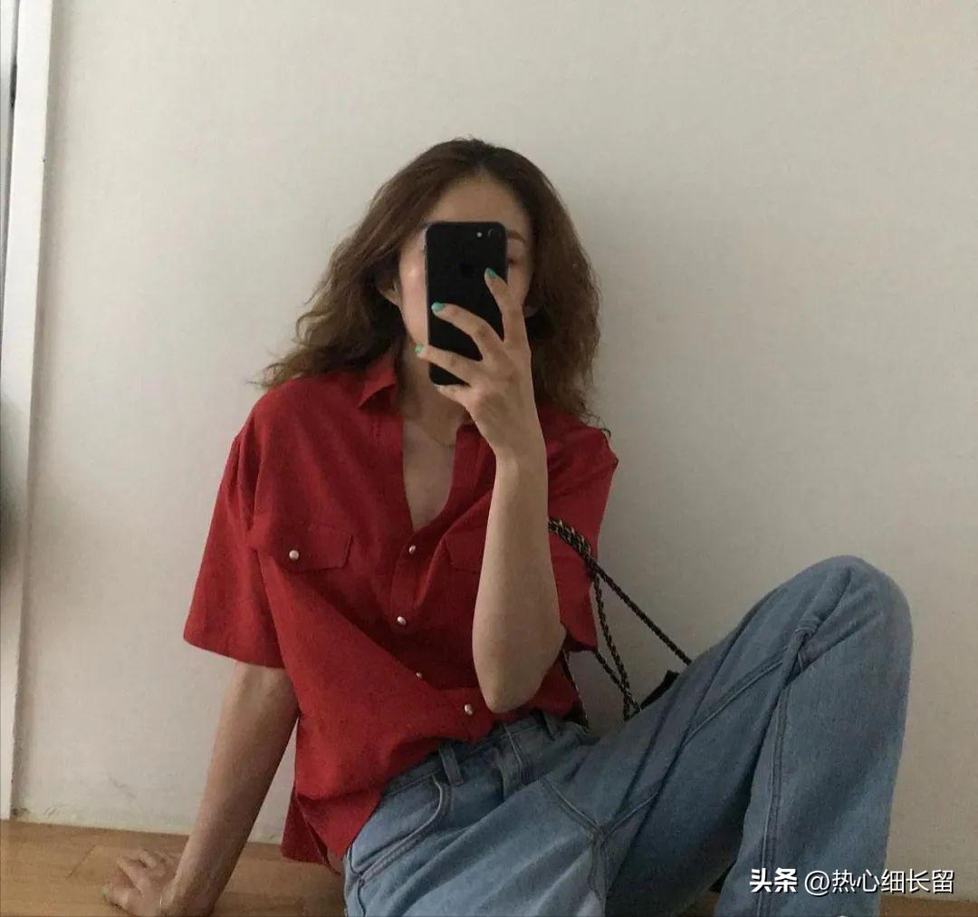 短袖衬衫的基础穿法越简单越时髦,短袖中长款衬衣穿搭技巧