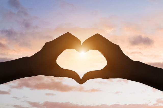 有风的地方就是你的灵魂,有人说有风的地方就是你爱着的人