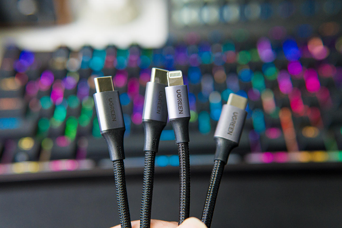 iphone14promax不用原装充电器头,iphone14promax还值得入手吗现在