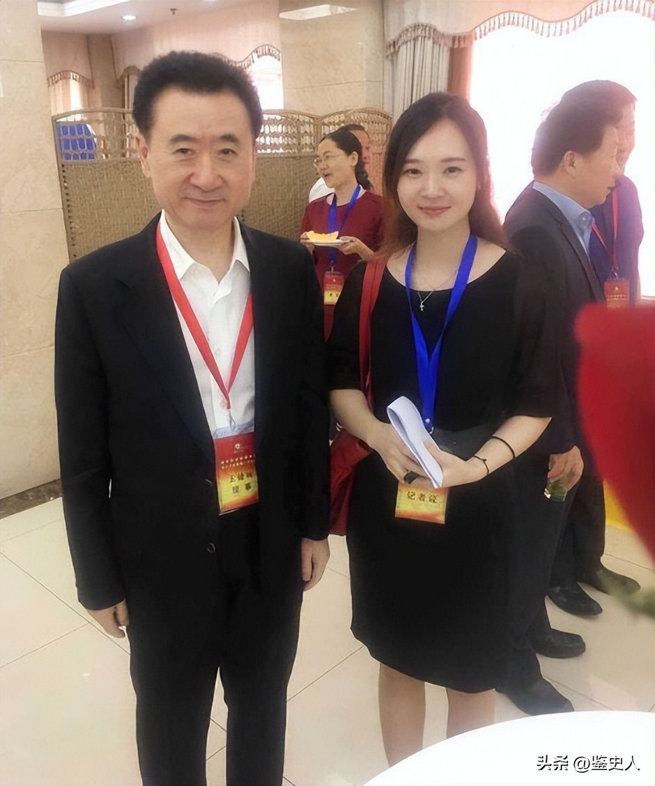 王健林的秘书年薪多少钱,王健林的私人秘书年薪