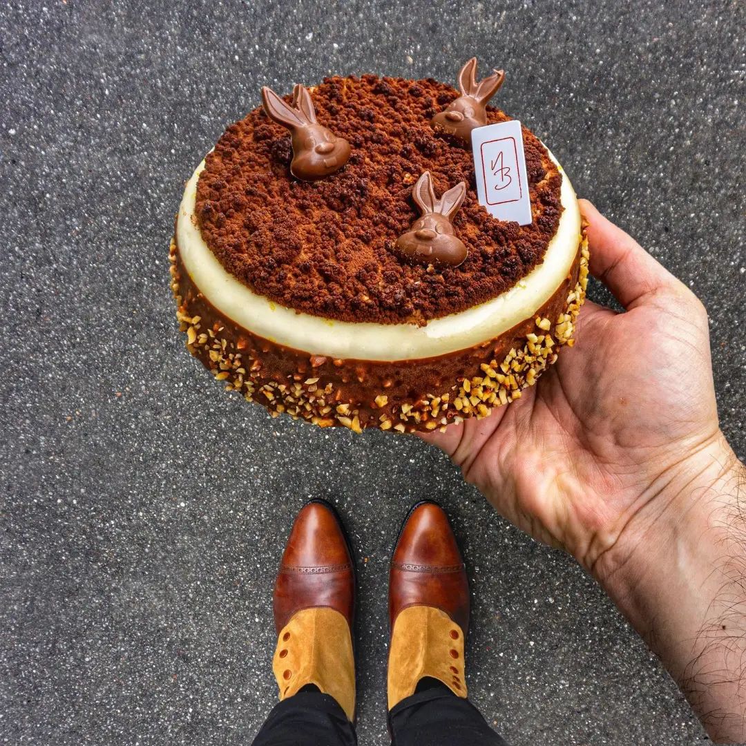 跟着「鞋子哥」逛巴黎甜品！每双鞋都适配！还能这么拍！