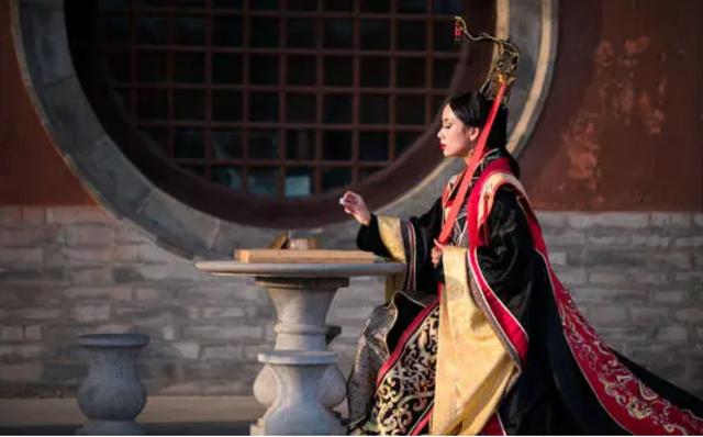 秦国芈月真的那么厉害吗,芈月真的是秦宣太后吗