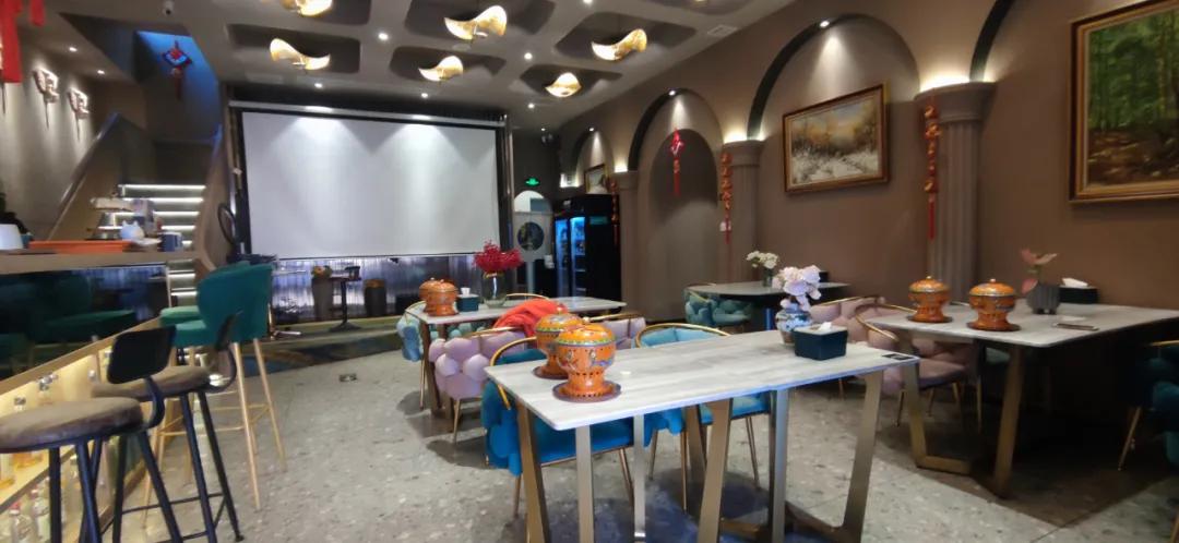 记者卧底实探麦当劳餐厅,北京三里屯餐厅酒吧