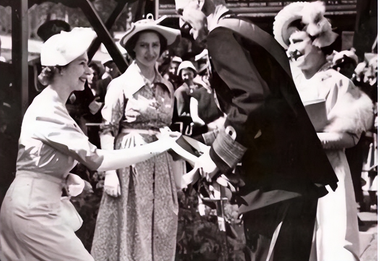 查尔斯弟媳,查尔斯和弟媳