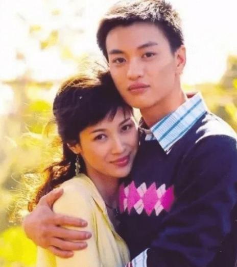 童蕾嫁给了富豪,童蕾离婚后再婚了吗