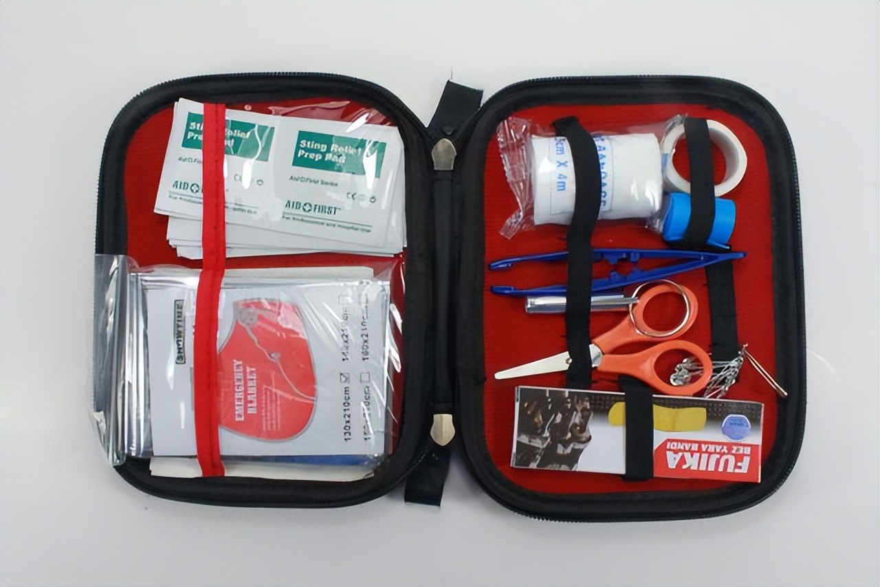 飞机上有三种东西可以免费,飞机上三样免费的东西