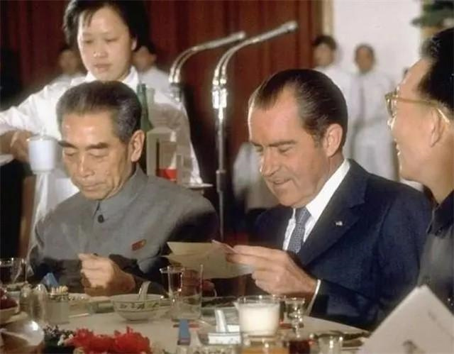 毛主席送给尼克松12字手书，尼克松看后一头雾水，至今无人能解