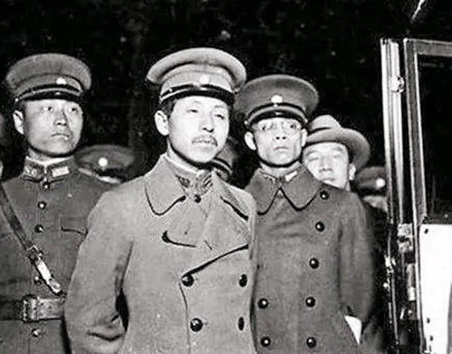 大侠王亚樵:靠刺杀成名,跟杜月笙斗狠,毛主席这样评价他