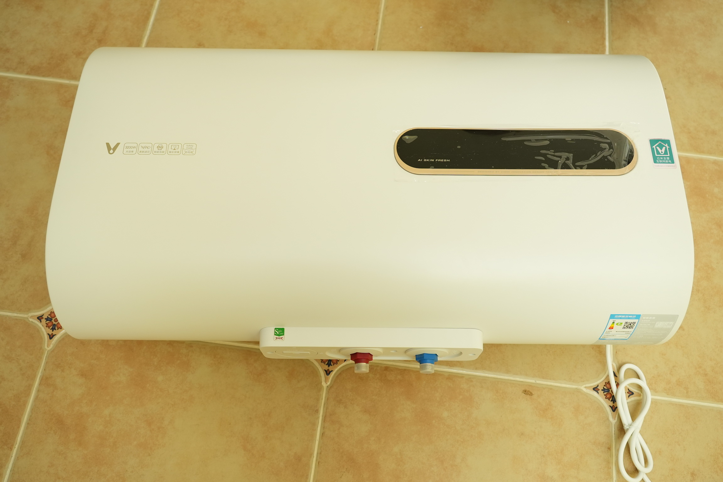 2000左右的扁桶电热水器怎么选,电热水器买圆的好还是扁的好