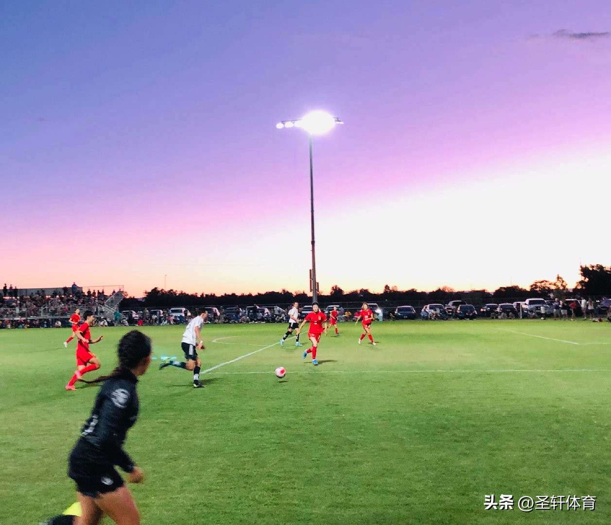 1-5！中国女足爆冷，水庆霞不败纪录告破，热身赛输给男足很正常