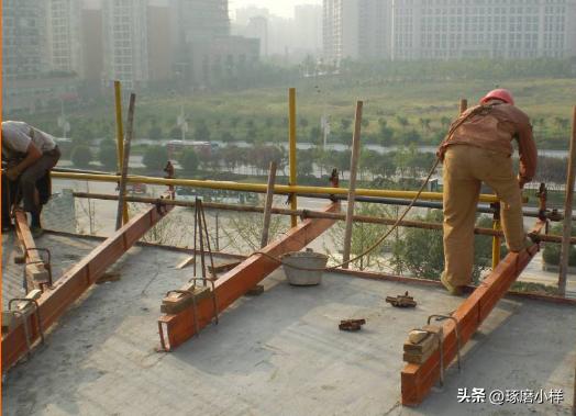 悬挑式脚手架搭设施工方案,旧房改造悬挑式脚手架搭设