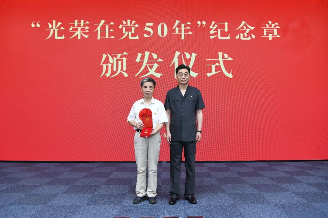 立足本职如何发挥党建作用,将党建工作与本职工作有机结合