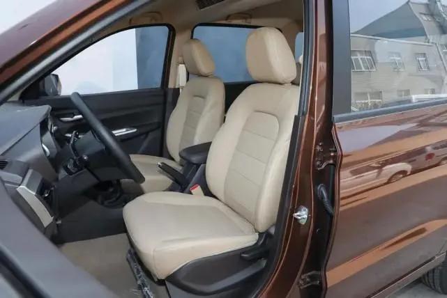 五菱宏光s怎么样好不好,五菱宏光马卡龙怎么样