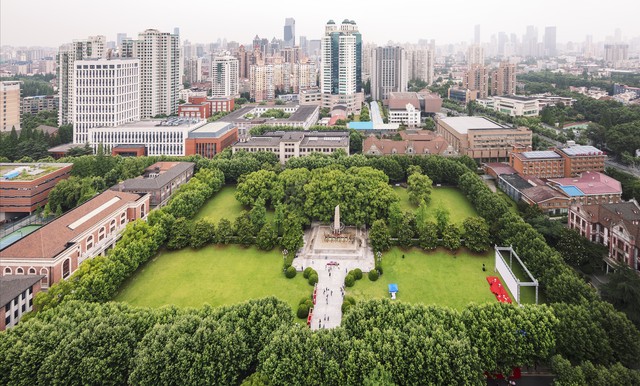 在上海想学习计算机到哪里学,上海专门学计算机的大学