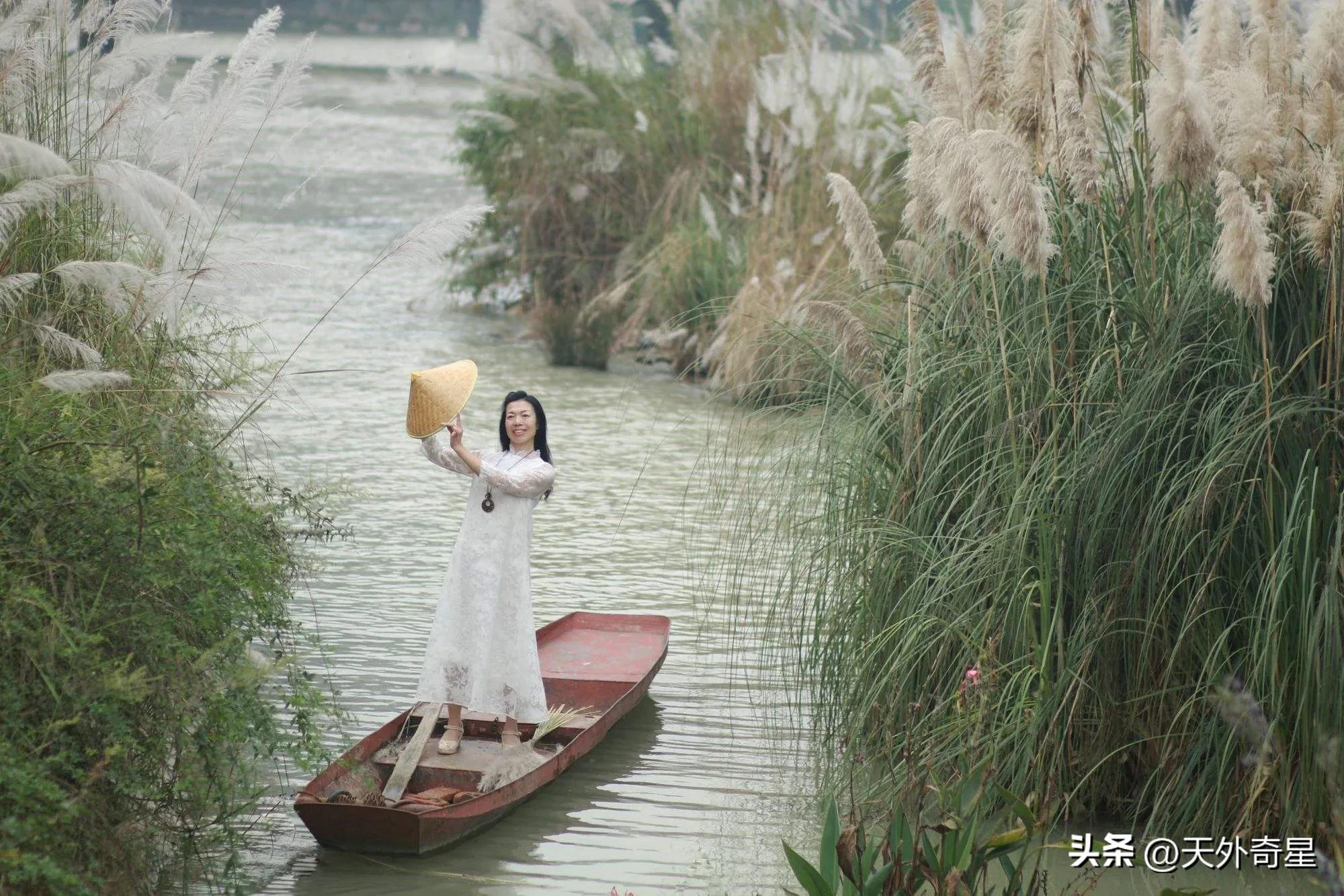 一个人即使觉醒也很容易重新麻木,一个人觉醒就是认清自己