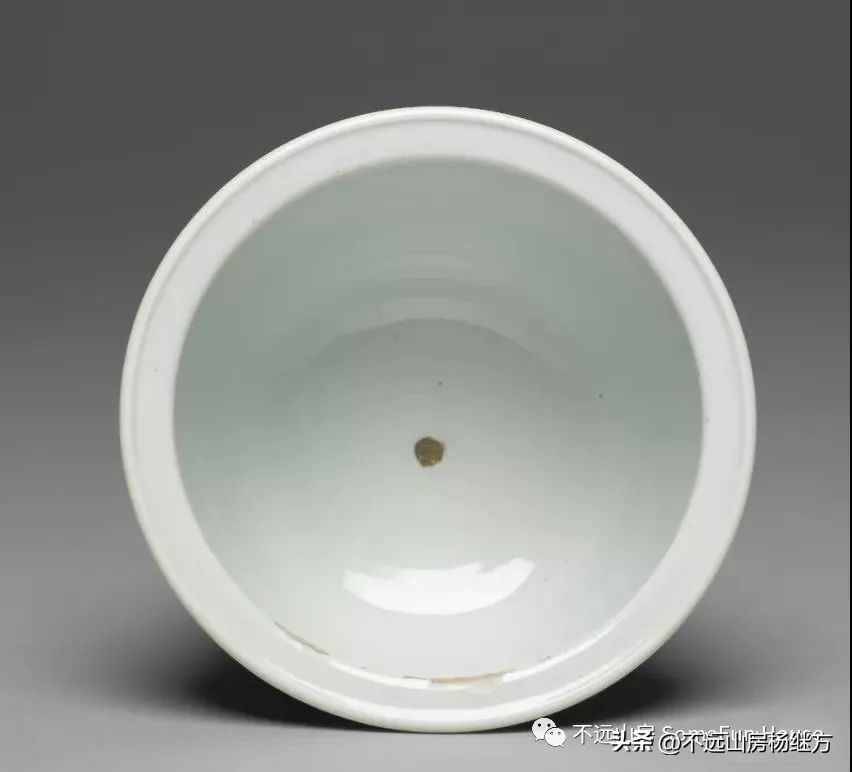 雍正乳白釉瓷器 (雍正年代青釉瓷器)