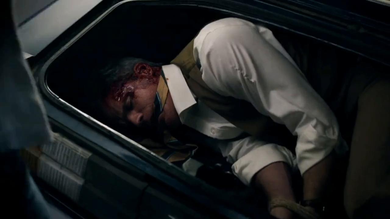 神秘小镇受到了不明外星生物袭击,神秘小镇被怪物追踪