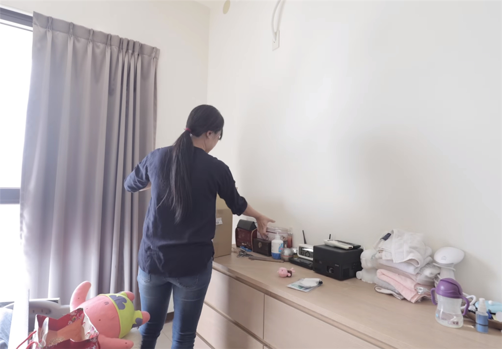 小两口用3天时间，将13㎡杂乱卧室变成森系风，网友：心服口服