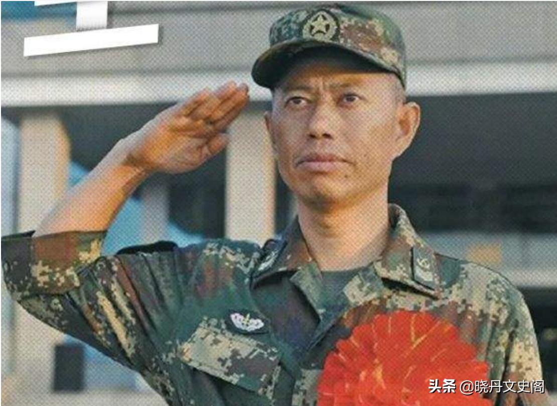 “兵王”王忠心:妻子“笑话”只长胡子不长职位,退役后过得如何