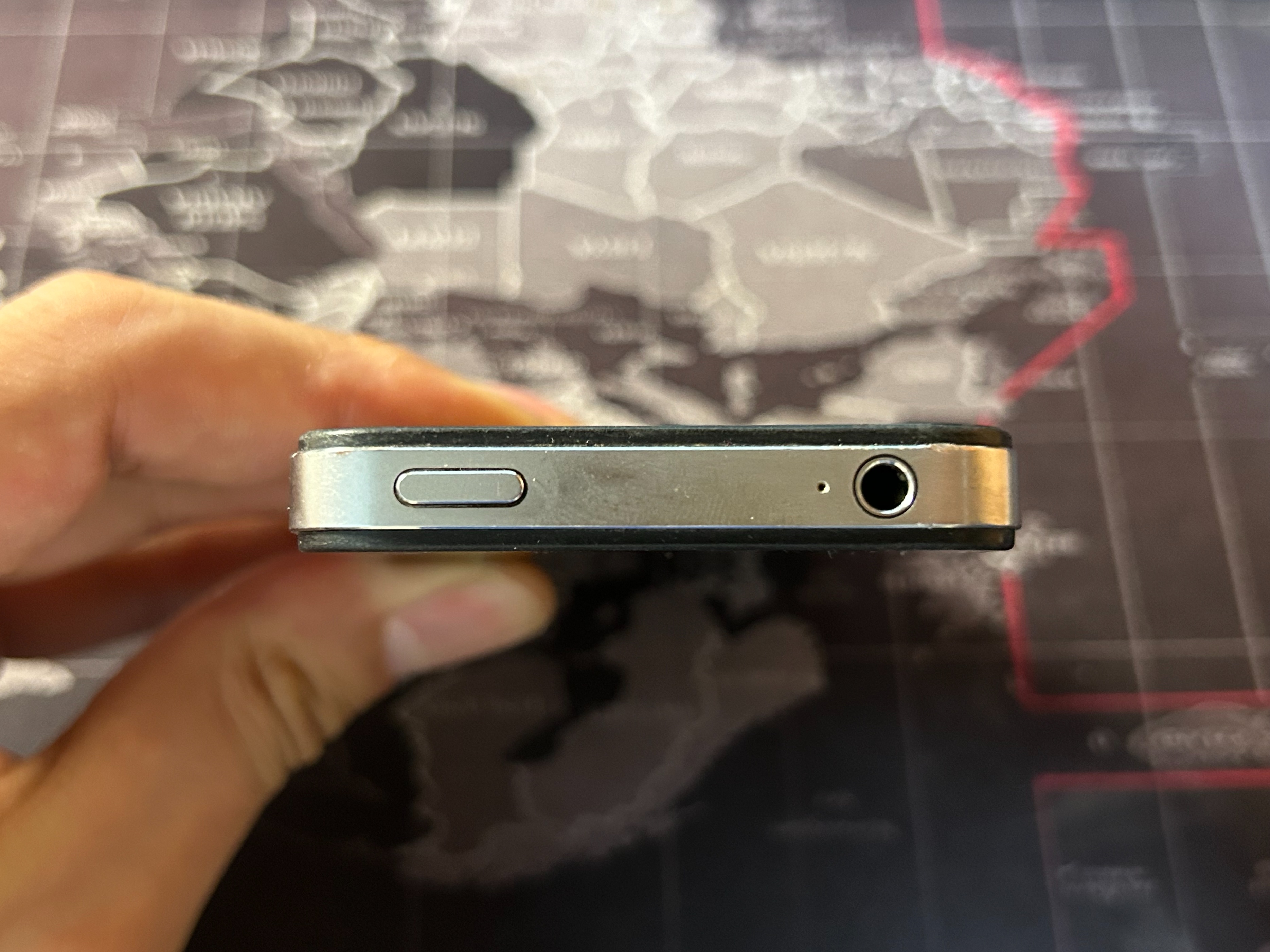 iphone4s最老版本,iphone4s经典怀旧版