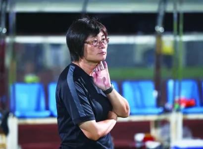 山客期评：重新启航的中国男足中国女足在2022年有何看点？