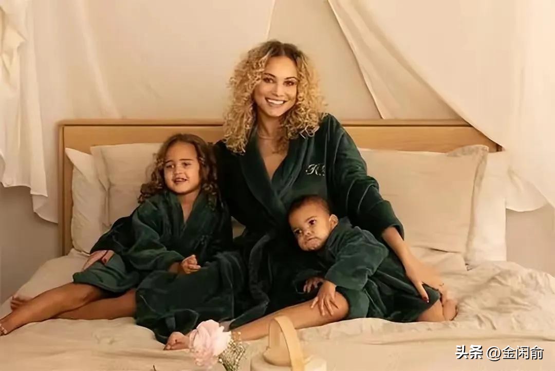 足球运动员姆巴佩年薪,身价超5亿欧元姆巴佩