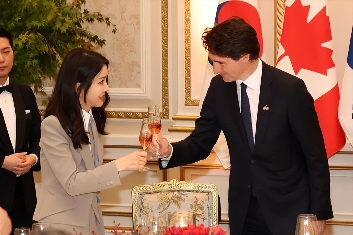 拜登韩国第一夫人照片,拜登最帅的10张拜登夫人照片