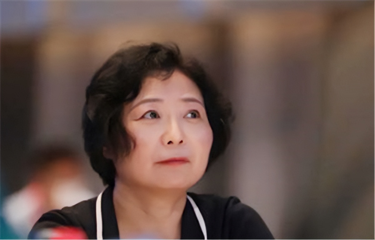 蔡奎和吴亚军离婚原因,蔡奎身价有多少亿