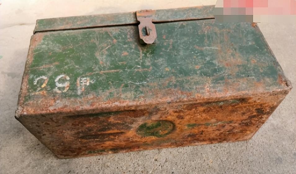 1949年毛主席密令罗瑞卿查案，罗心有顾虑，毛主席：天塌了我顶着