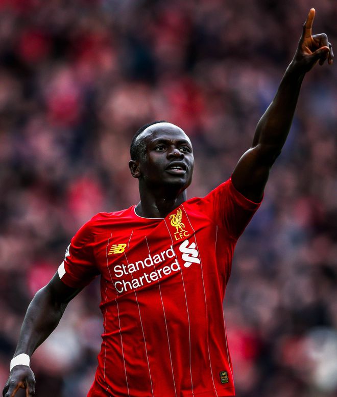 巴西穷人为什么能踢足球,巴西小孩踢足球没有足球场