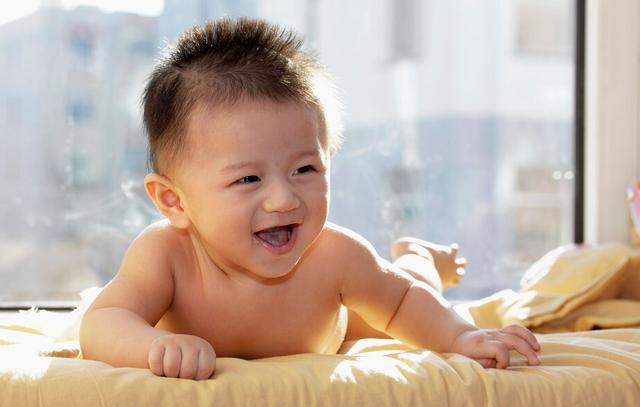 宝宝怎么补维生素d和钙比较合适,如何判断宝宝补充维生素和钙