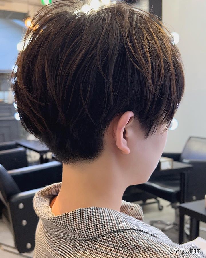 今年流行剪哪种女发,21年流行女发造型