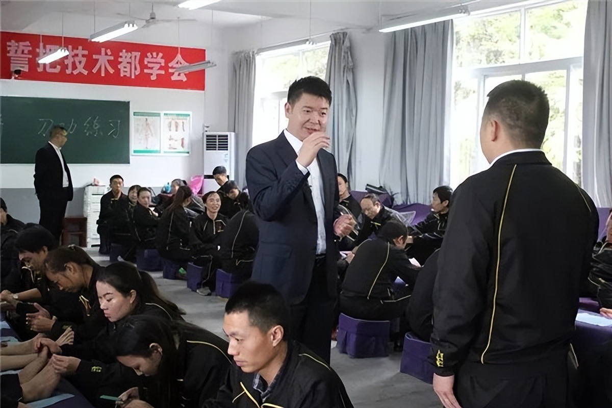 名人大咖刘强东白手起家,刘强东白手起家的两大思维