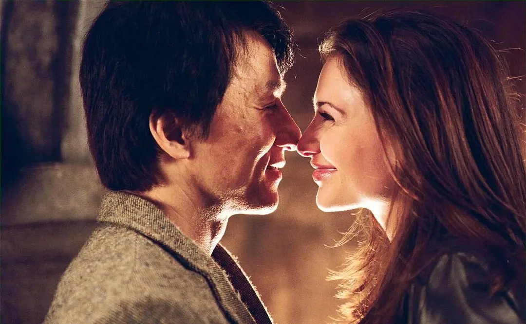 成龙的接吻戏,成龙第一次演亲吻戏