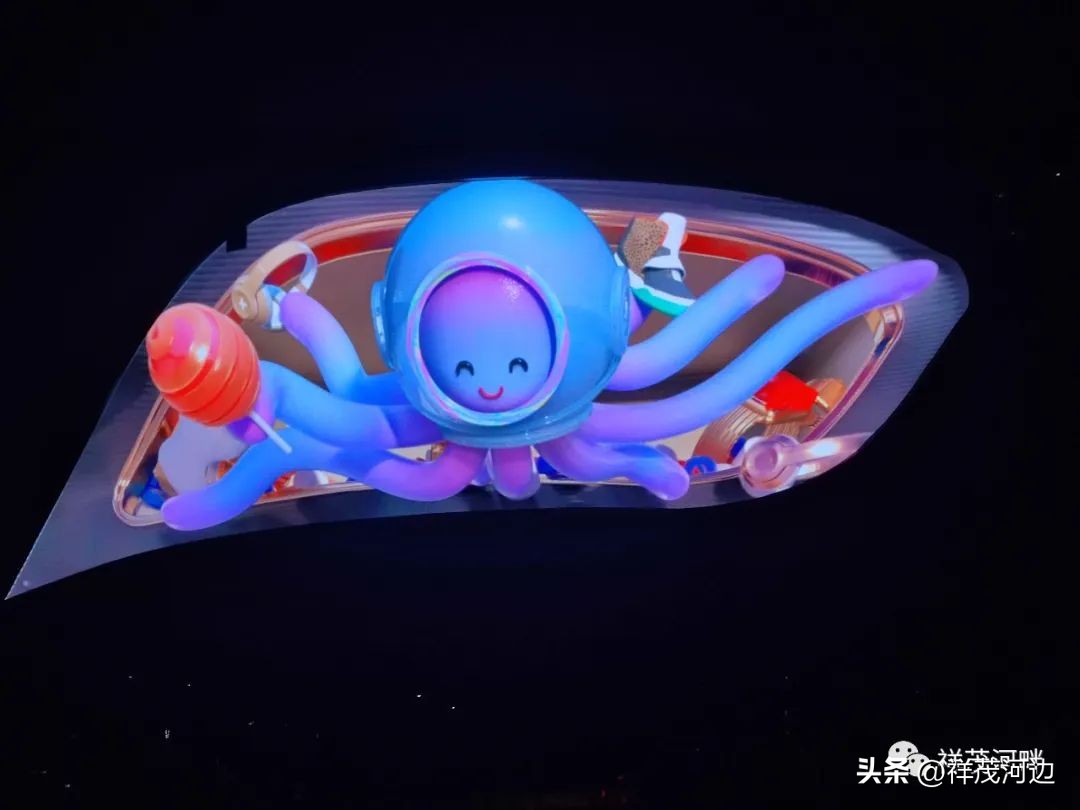 青岛裸眼3d大屏什么时候结束,青岛最大裸眼3D屏幕首秀