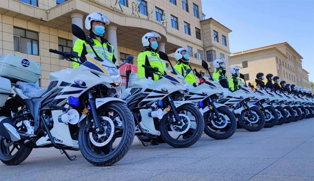 向*民报人**告|正镶白旗公安局：擎旗奋进担使命不忘初心保平安