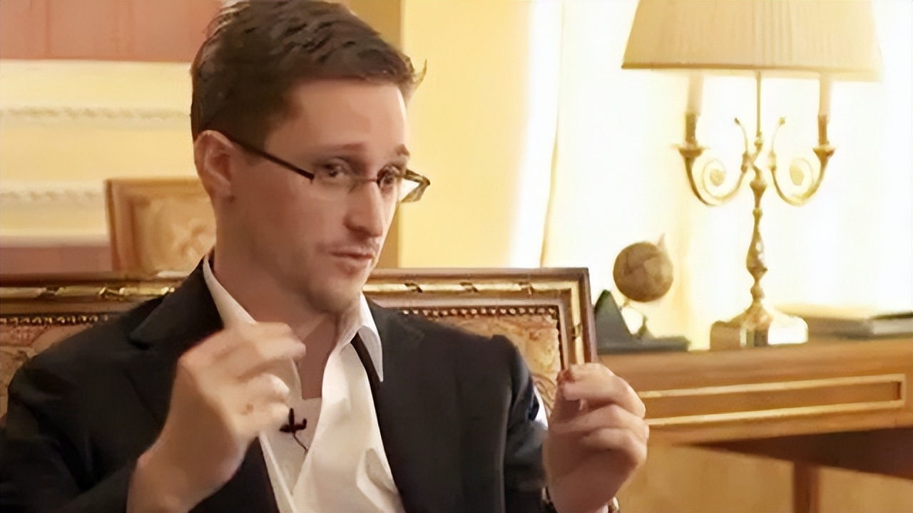 美国叛徒斯诺登如今过得怎么样了,美国叛徒斯诺登现在过的怎么样