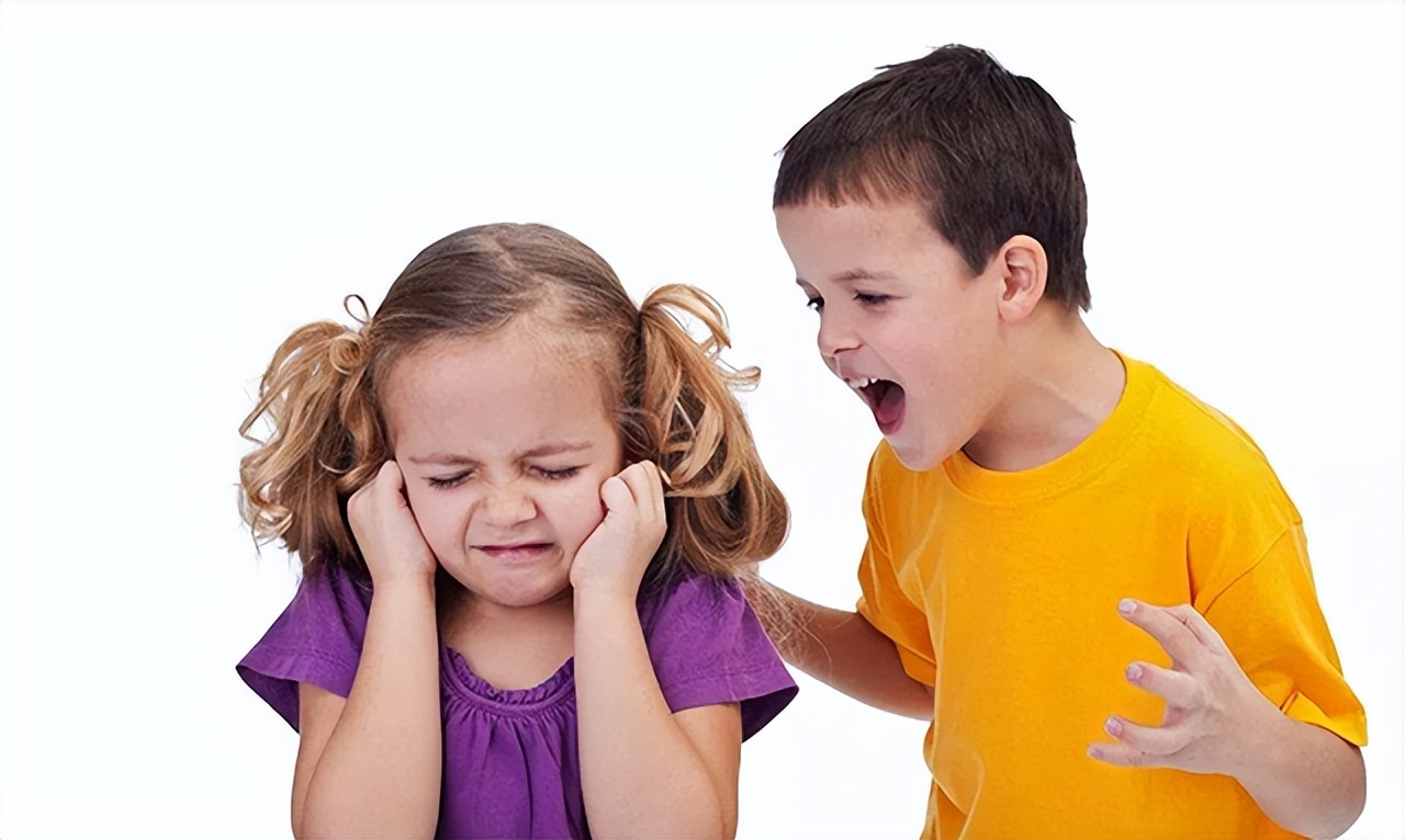 孩子喜欢抢玩具有攻击性怎么引导,孩子抢玩具发脾气怎么反馈