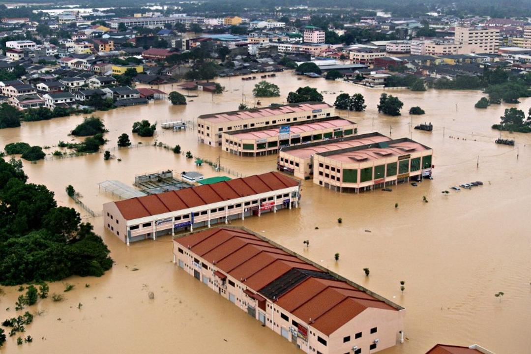 冒险最好用什么望远镜 (水域救援望远镜)