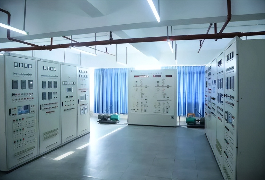 我与火爆全网的“ChatGPT”聊广州华立科技职业学院