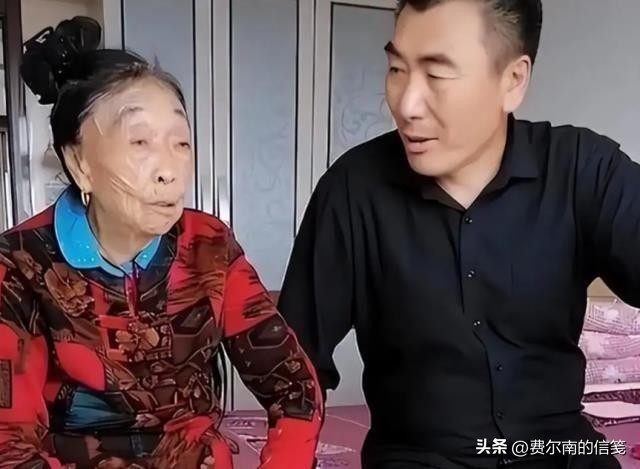 26岁东北小伙娶45岁媳妇,28岁小伙娶60岁老奶奶20年后现状