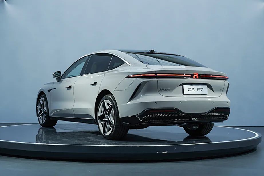 南京车展靓丽车模云集,南京2023国际车展车模秀