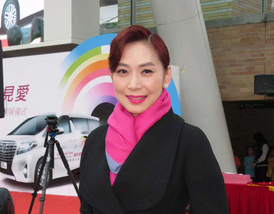 华语乐坛最牛的七位女歌手,曾经红极一时五位女歌手