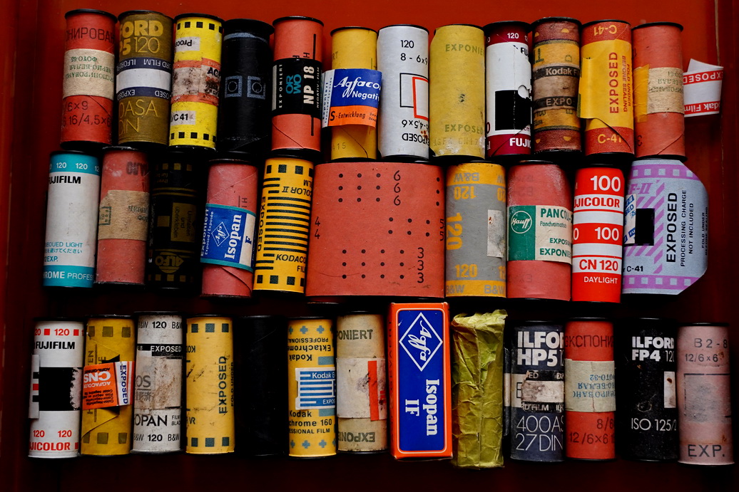 谈胶卷与胶卷暗盒收藏：过期的胶卷也有人要，或许还能卖个好价钱