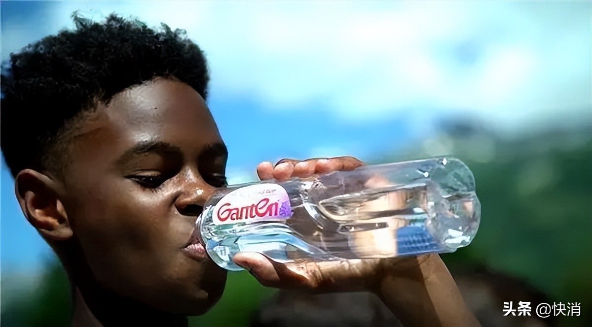 从一场球赛到“一口甘甜”,百岁山长期主义背后的民族情和民生味