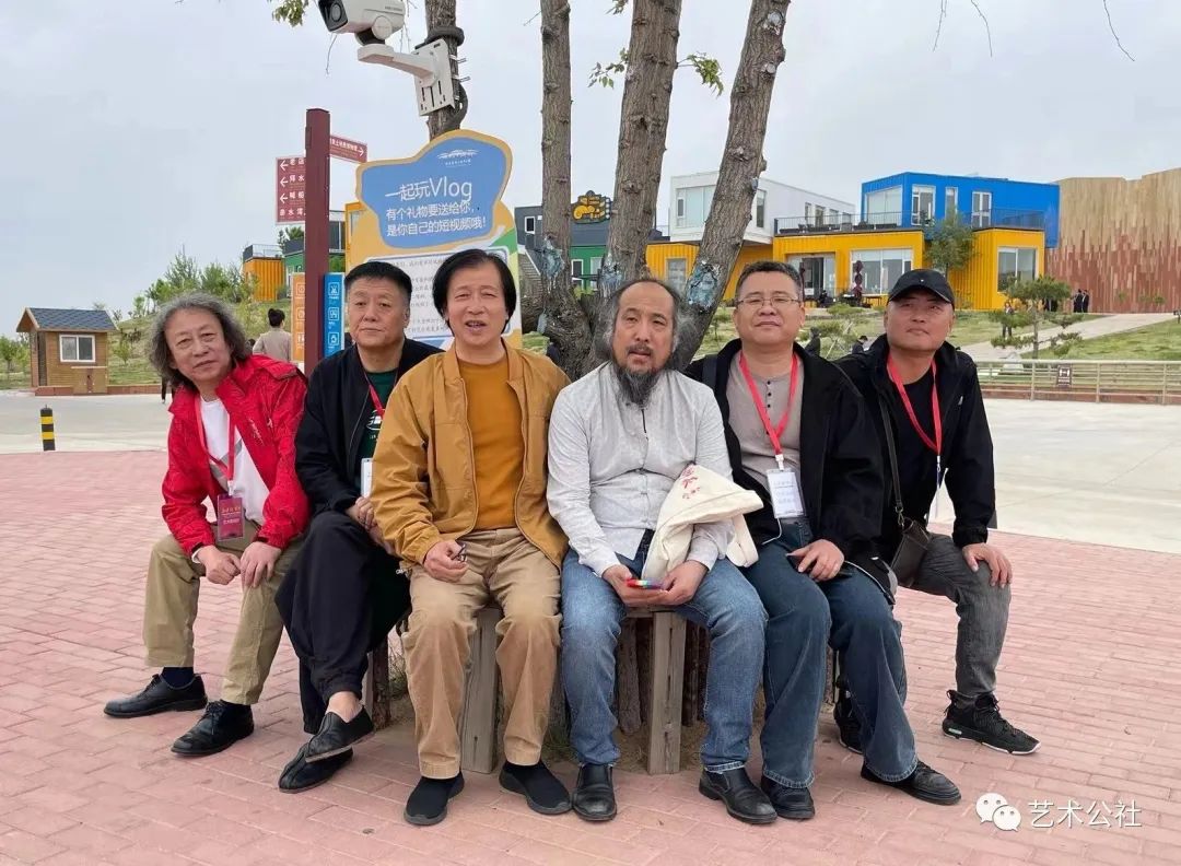 “与时代同行—中国书画名家走进榆阳学术邀请展”在陕西榆林开幕